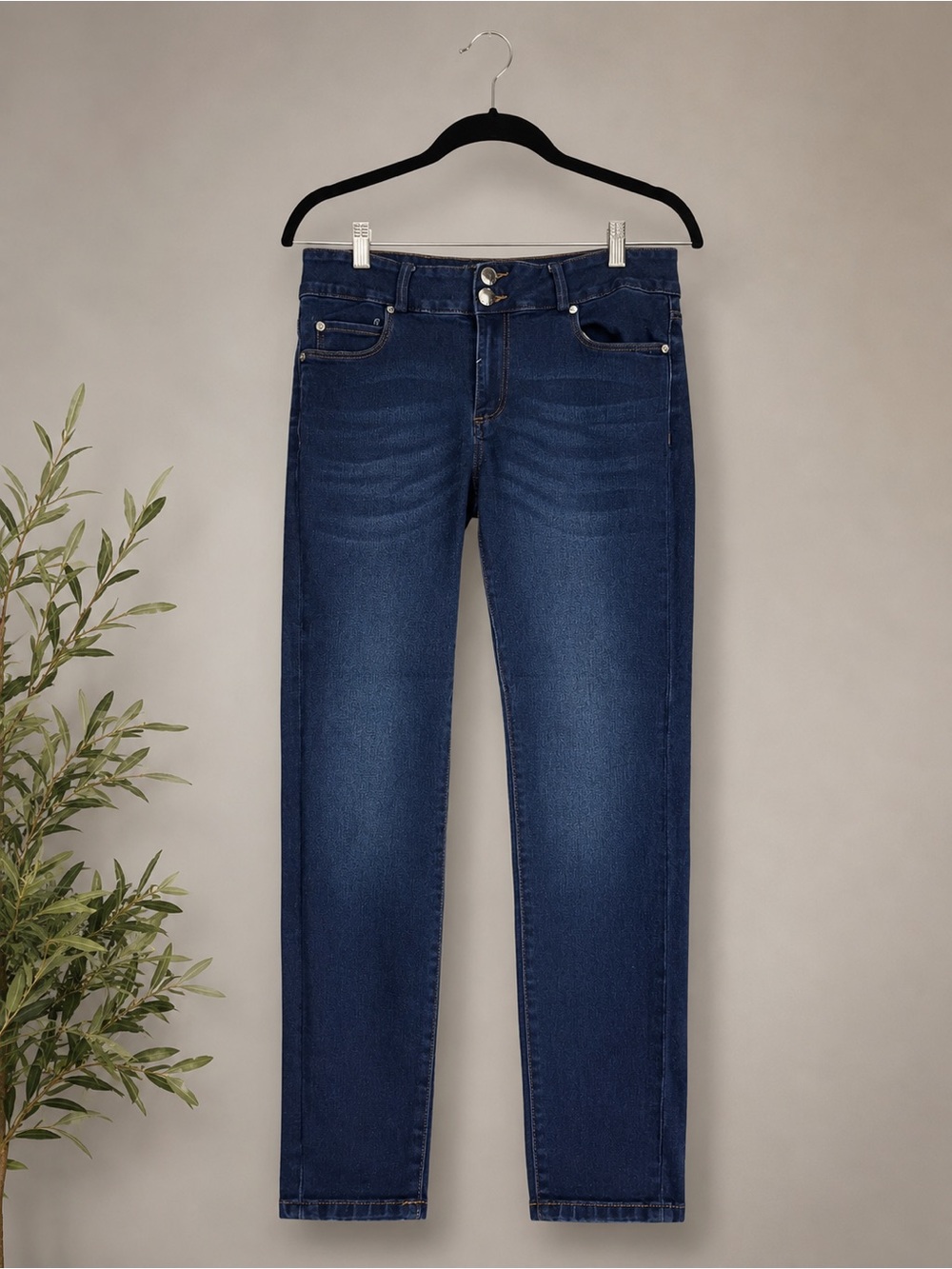 Tahari Women’s Skinny Jeans in Dark Blue Wash